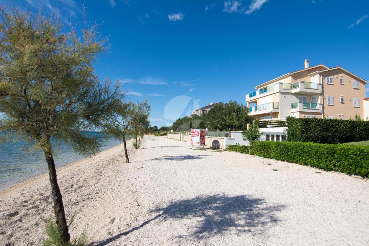 Apartments Citrine On The Beach 비오그라드나모루 외부 사진
