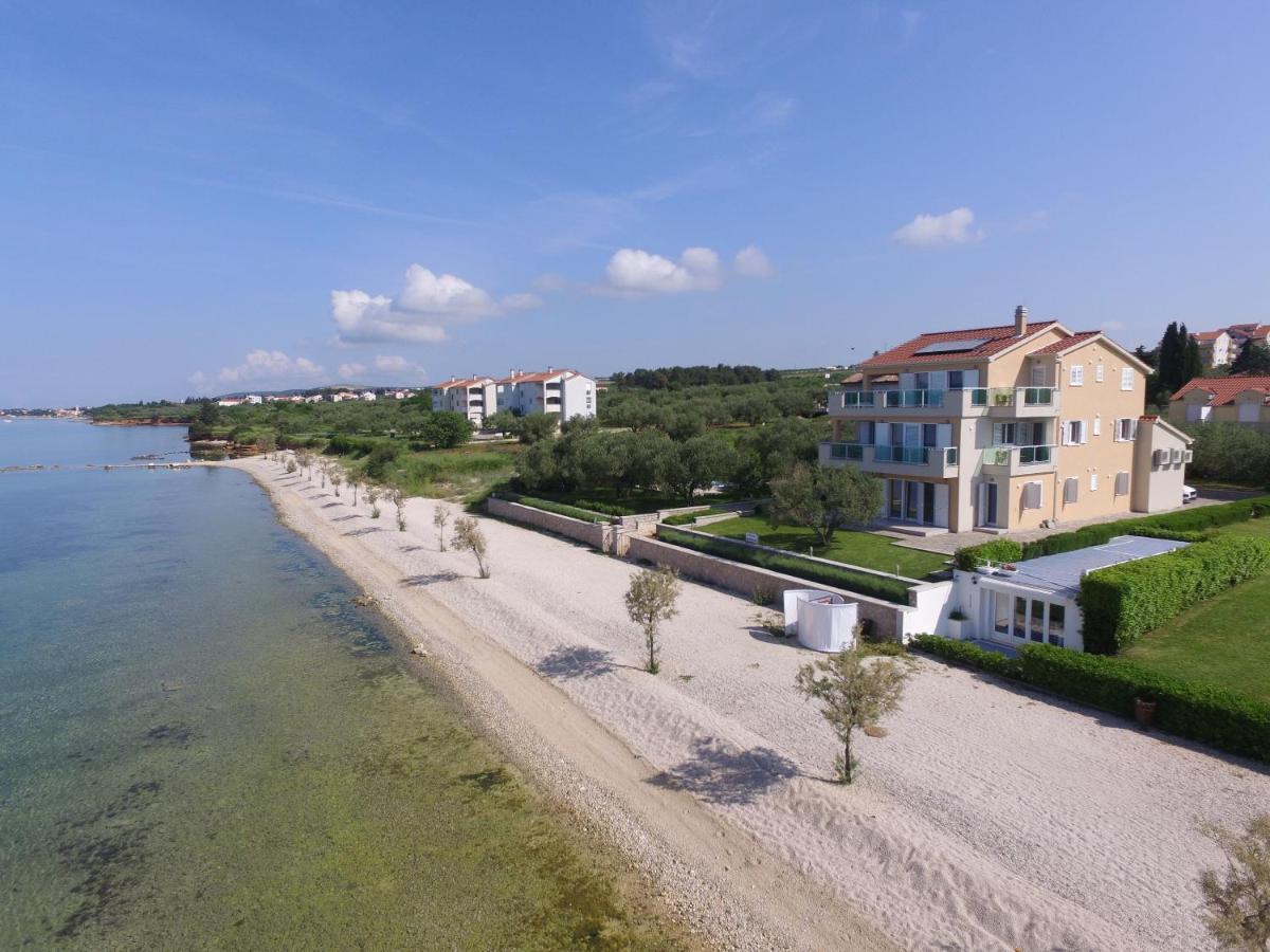 Apartments Citrine On The Beach 비오그라드나모루 외부 사진