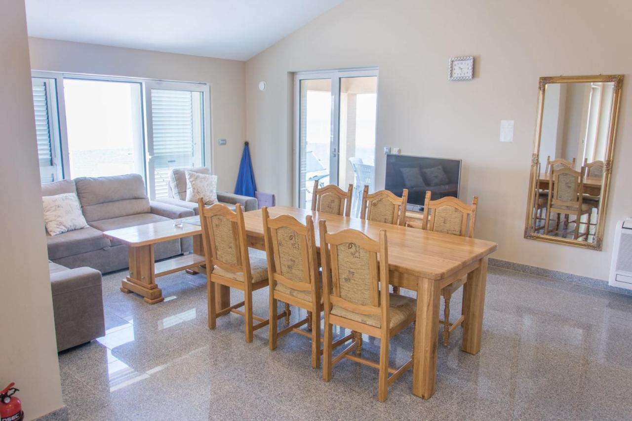 Apartments Citrine On The Beach 비오그라드나모루 외부 사진