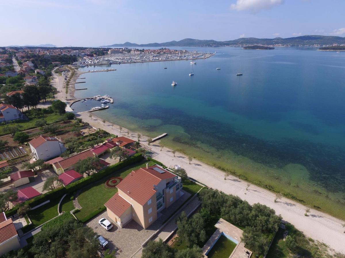 Apartments Citrine On The Beach 비오그라드나모루 외부 사진